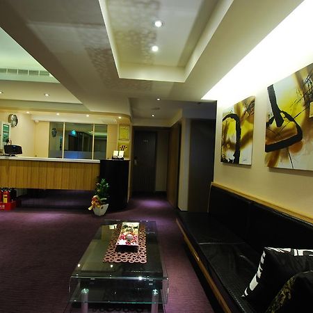 Hotel 欣欣旅店 Taipei Esterno foto