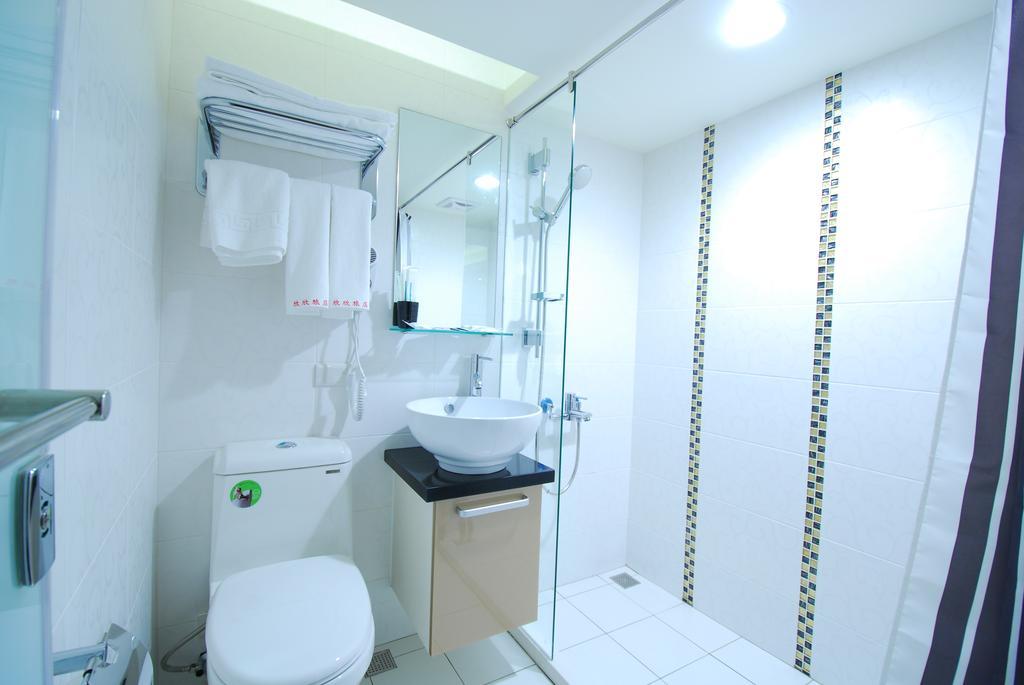 Hotel 欣欣旅店 Taipei Esterno foto